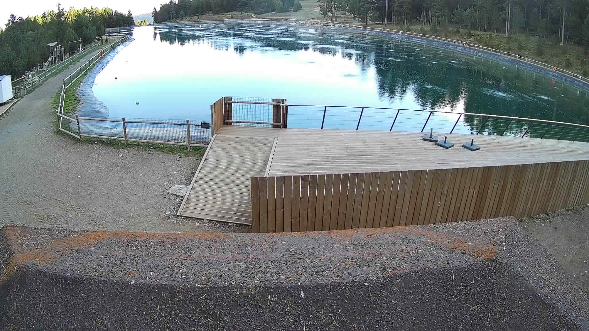 Live image of La Molina: La Molina lake